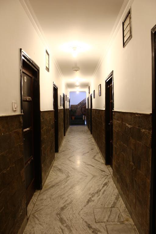 Hotel Katra Residency Екстер'єр фото