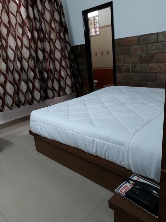 Hotel Katra Residency Екстер'єр фото