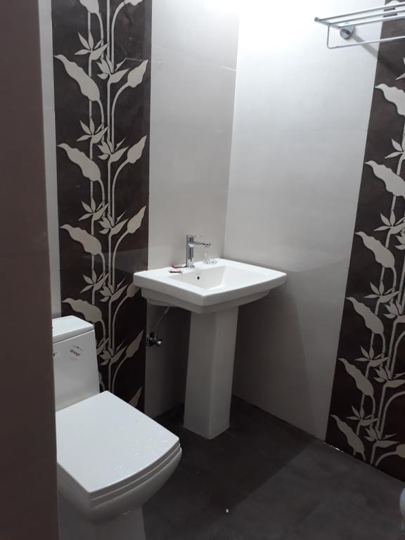 Hotel Katra Residency Екстер'єр фото