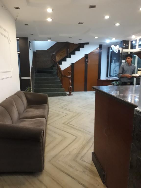 Hotel Katra Residency Екстер'єр фото