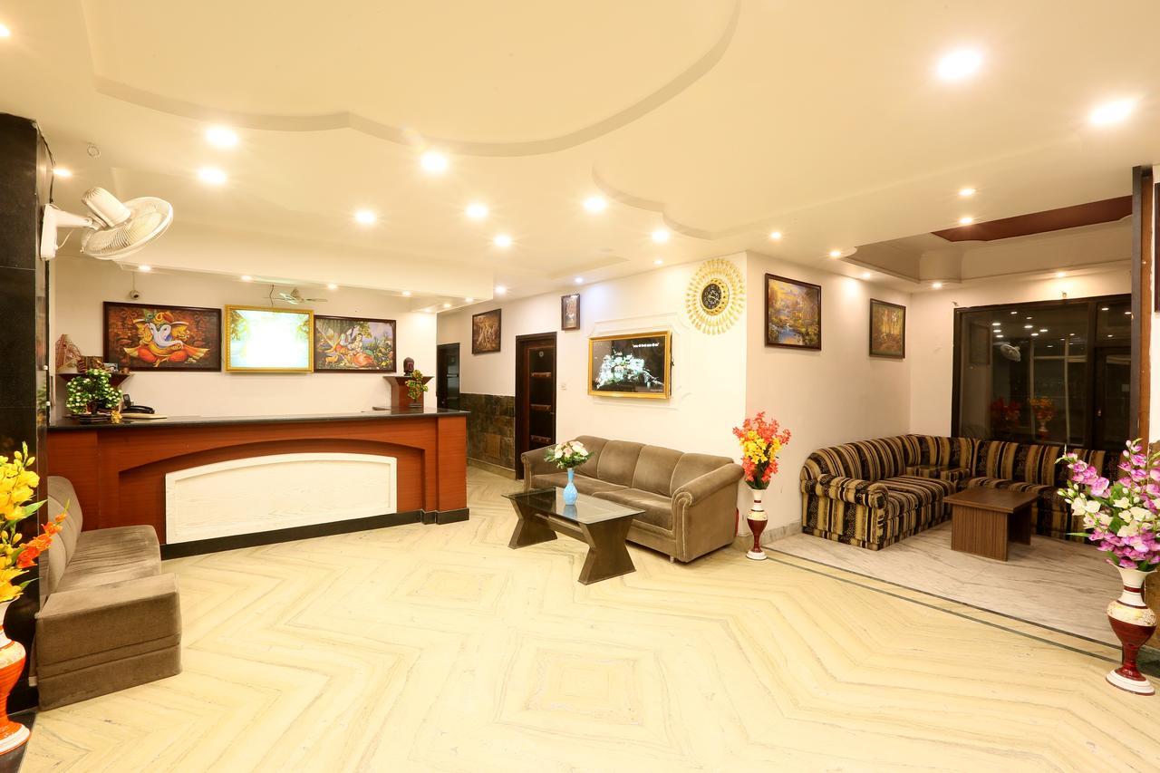 Hotel Katra Residency Екстер'єр фото